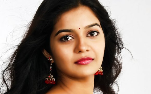 Colours swathi photos