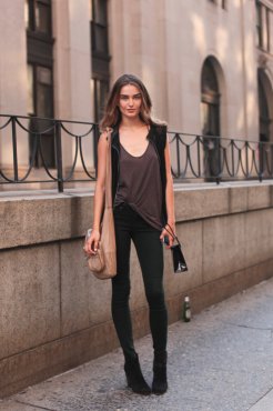 The Best Street Style Blogs: 25 Inspiring Sites to Bookmark Now The Best Street Style Blogs: 25 Inspiring Sites to Bookmark Now